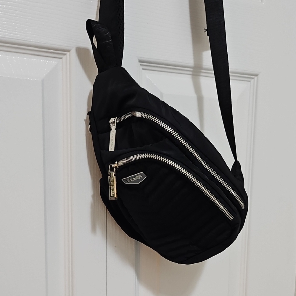 Steve Madden Shoulder Bag